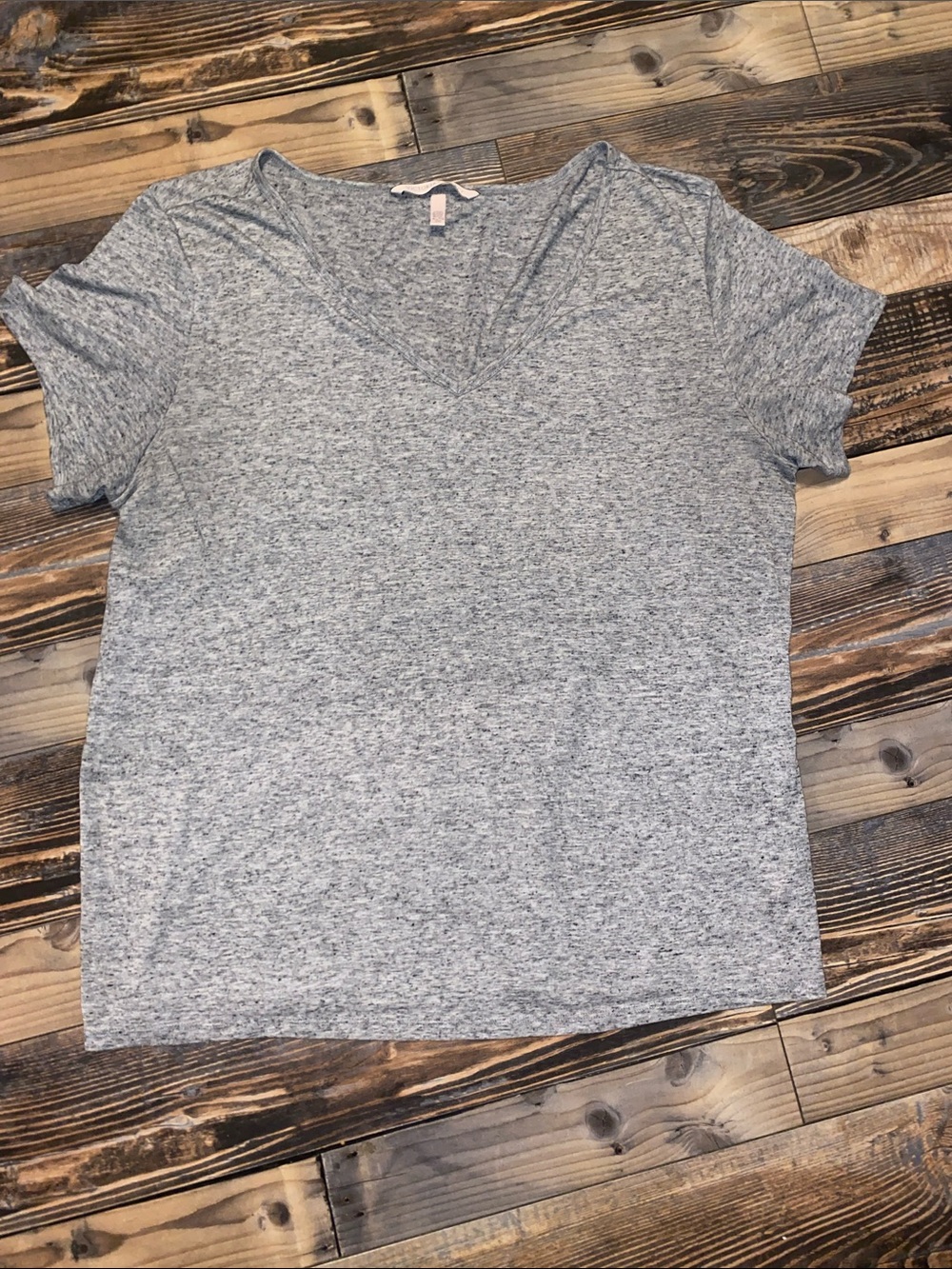 Victoria's Secret Heather Gray V-Neck Short Sleeve Tee